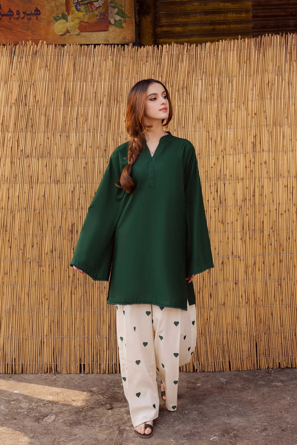HART TOUCHING EMBROIDED 2 PCS