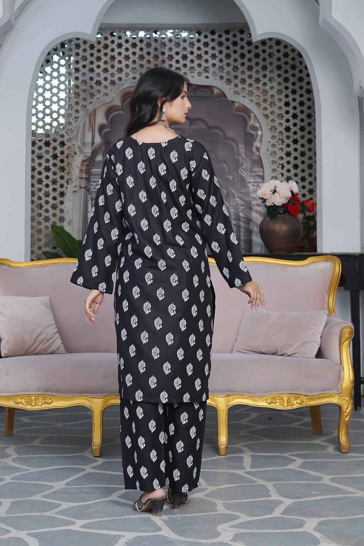 MLAIKAH BLACK 2PCS